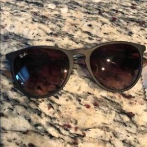 Ray ban Erika sunglasses like new condition
